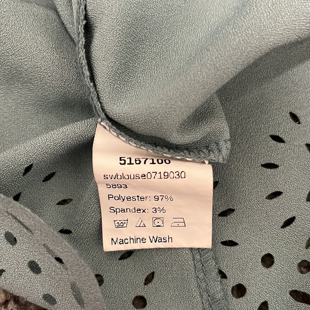 SHEIN Top - Picture 7 of 10